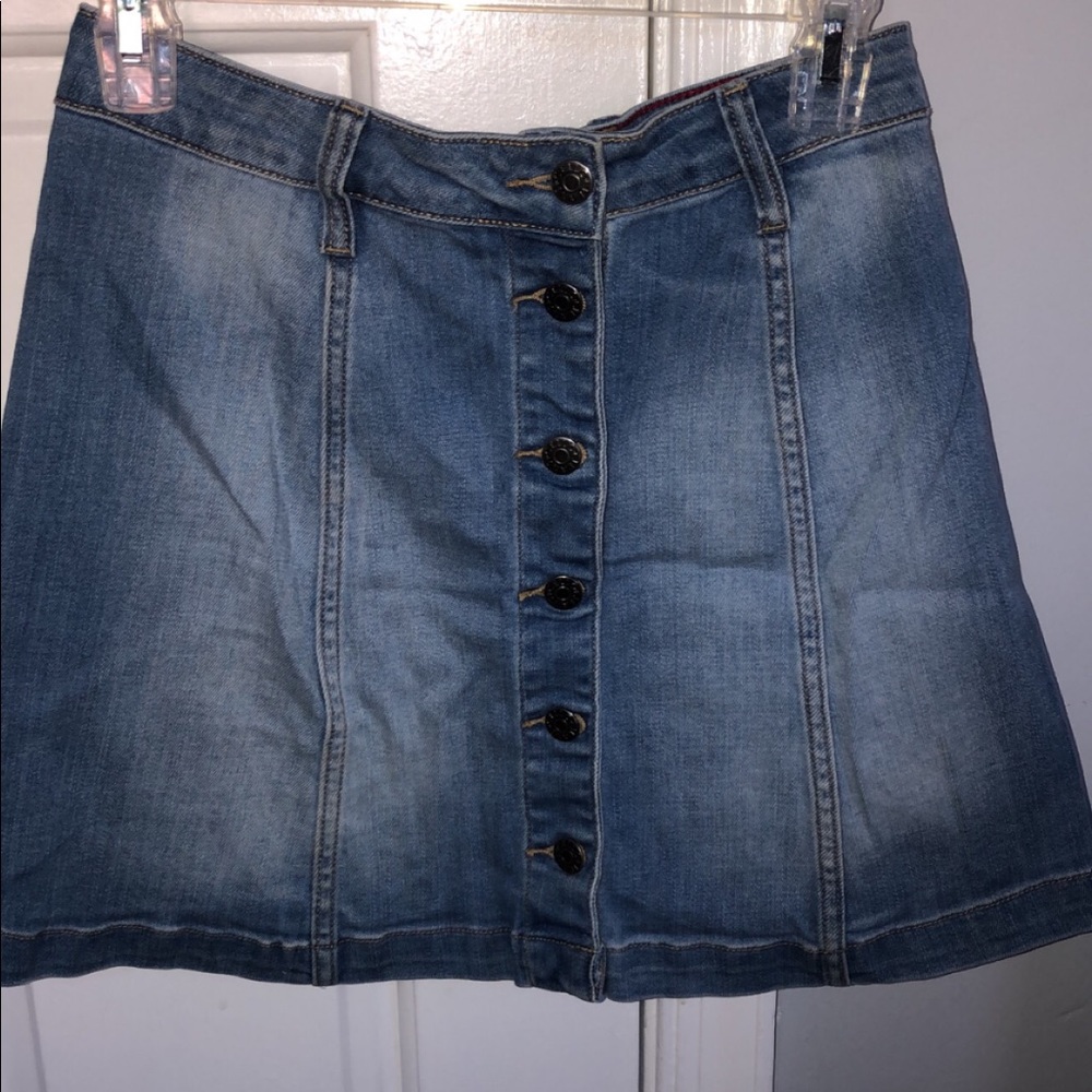 🤍3/$15 Cello Jean skirt light wash